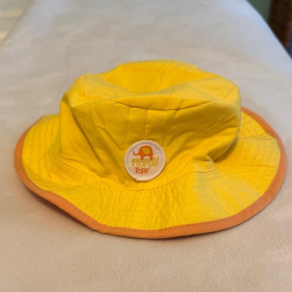 NWOT Floppy Tops Yellow Orange Children’s Reversible Rain & Sun Hat Polyester OS